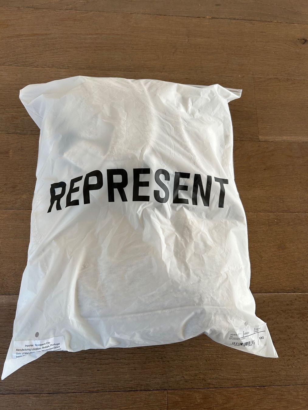 Represent Maglioni & Felpe: Represent Applique Hoodie Cream – Nuovo e nell'imballaggio originale da Stadel venduto da jeremiekel 2