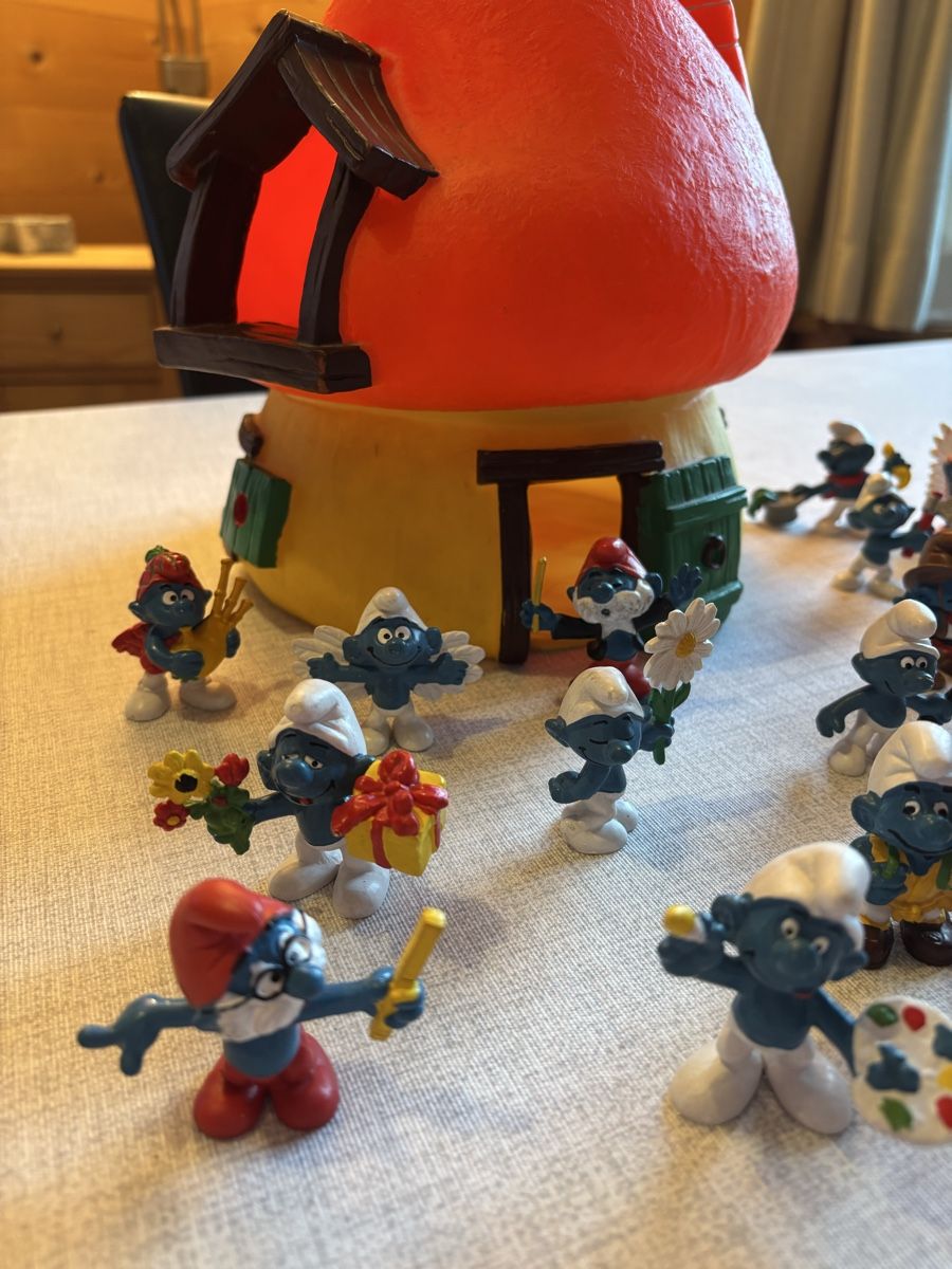 Schleich Statuette: Schlümpfe und Schlumpfhaus – Usato da Zweisimmen venduto da DieDaDo 1