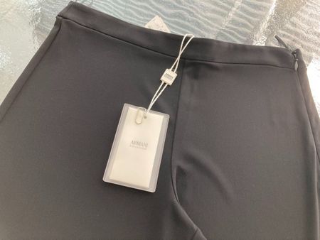 Wunderbare Armani Collezioni Hose, Gr. 38, Schwarz, Neu!