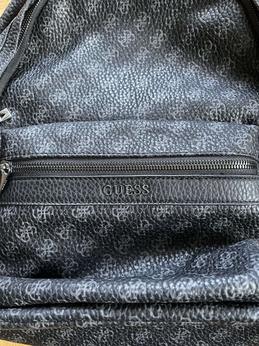 Guess Rucksäcke: Guess Rucksack – Gebraucht aus Goldach von Pero911 4