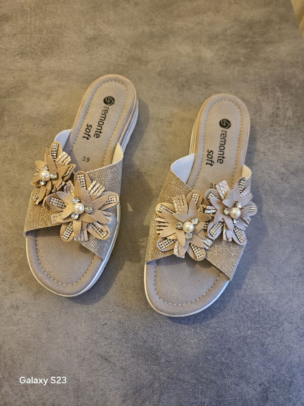 Scarpe da donna: Remonte Soft Pantoletten - 39 – Usato da Bünzen venduto da Milly32 9