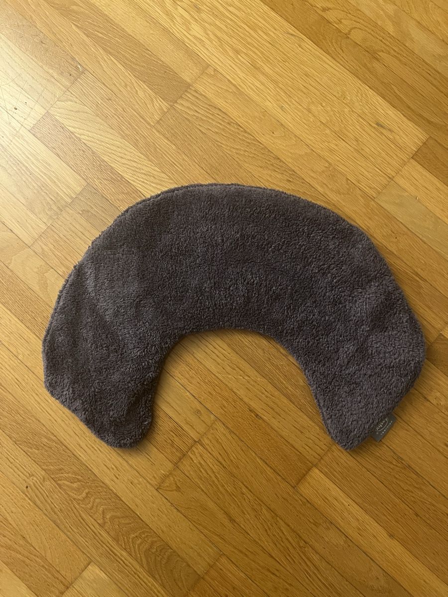 Cuscini: Fashy neck warmer pillow – Nuovo (secondo la descrizione) da Adliswil venduto da avatar83