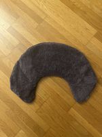 Fashy neck warmer pillow