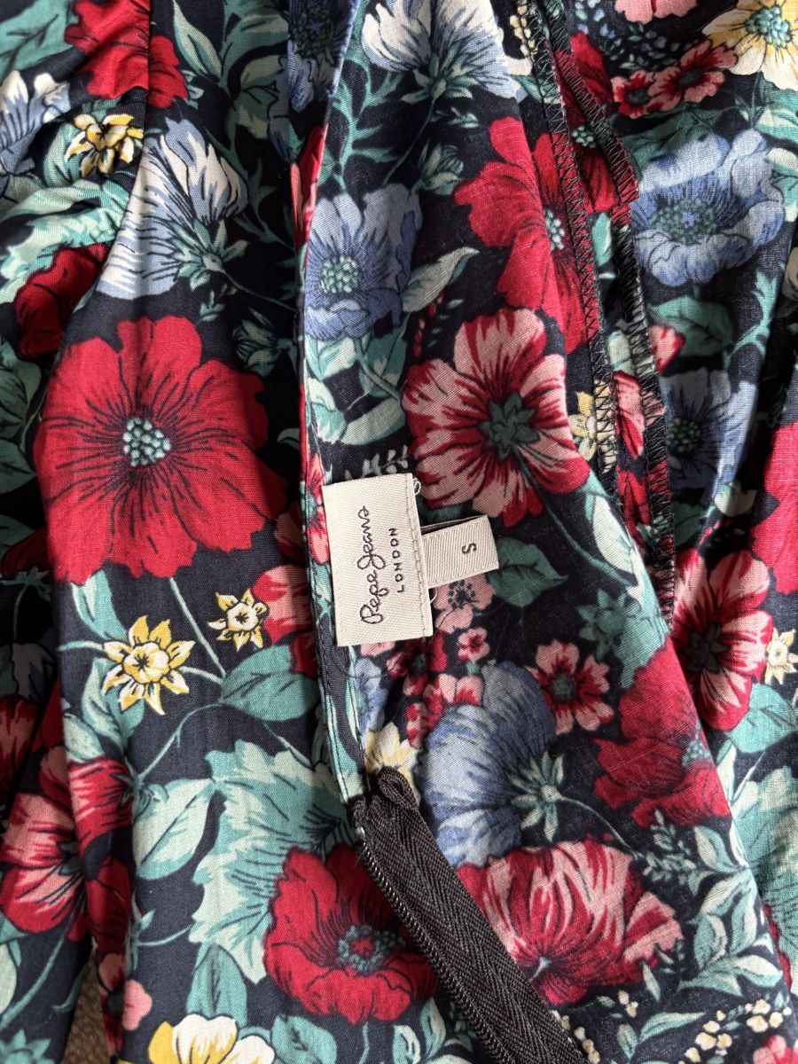 Pepe Jeans Vestiti: Pepe Jeans BlumenKleid, Gr. S Neu – Nuovo e nell'imballaggio originale da Dübendorf venduto da kry_s5lg 2