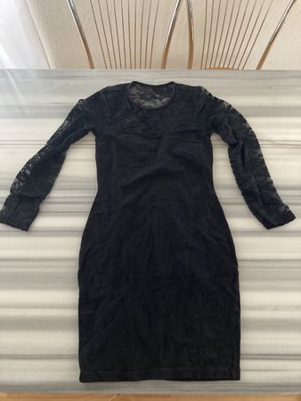Elegantes, schwarzer Pulli mit Spitze🖤Gr.S nr.1
