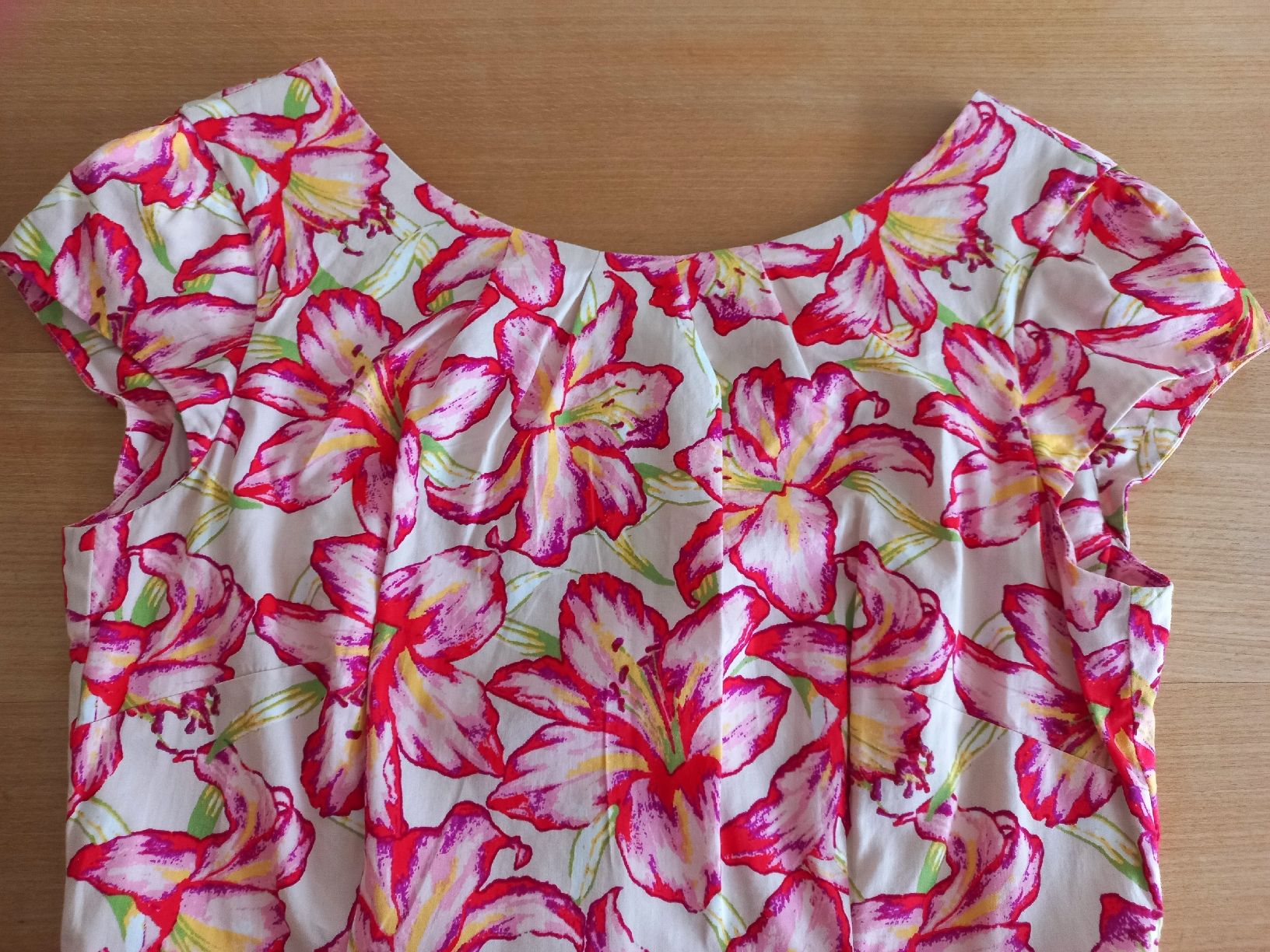 Vestiti: Sommerkleid von Comma – Usato da Biel/Bienne venduto da tahaa2 4