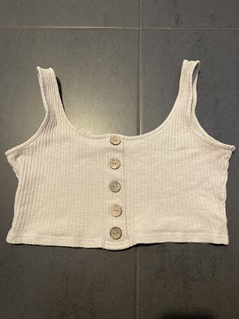 Top Ally beige clair, taille M, parfait pour l'été!