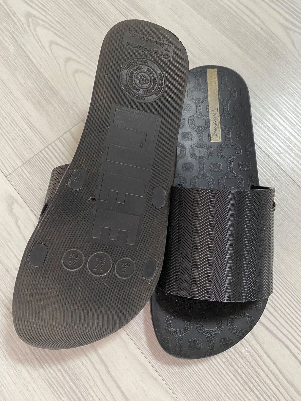 Chaussures femmes: Sandalen / Schlappen Ipanema Gr. 39 – D'occasion à Estavayer-le-Lac par Mimmy02 3