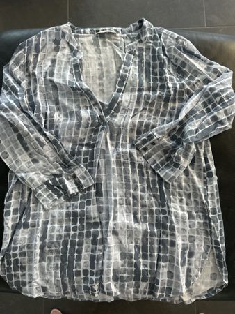 Leichte Bluse von NILE