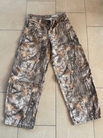 wide-Leg Hose mit Camouflage/ Wald-Print