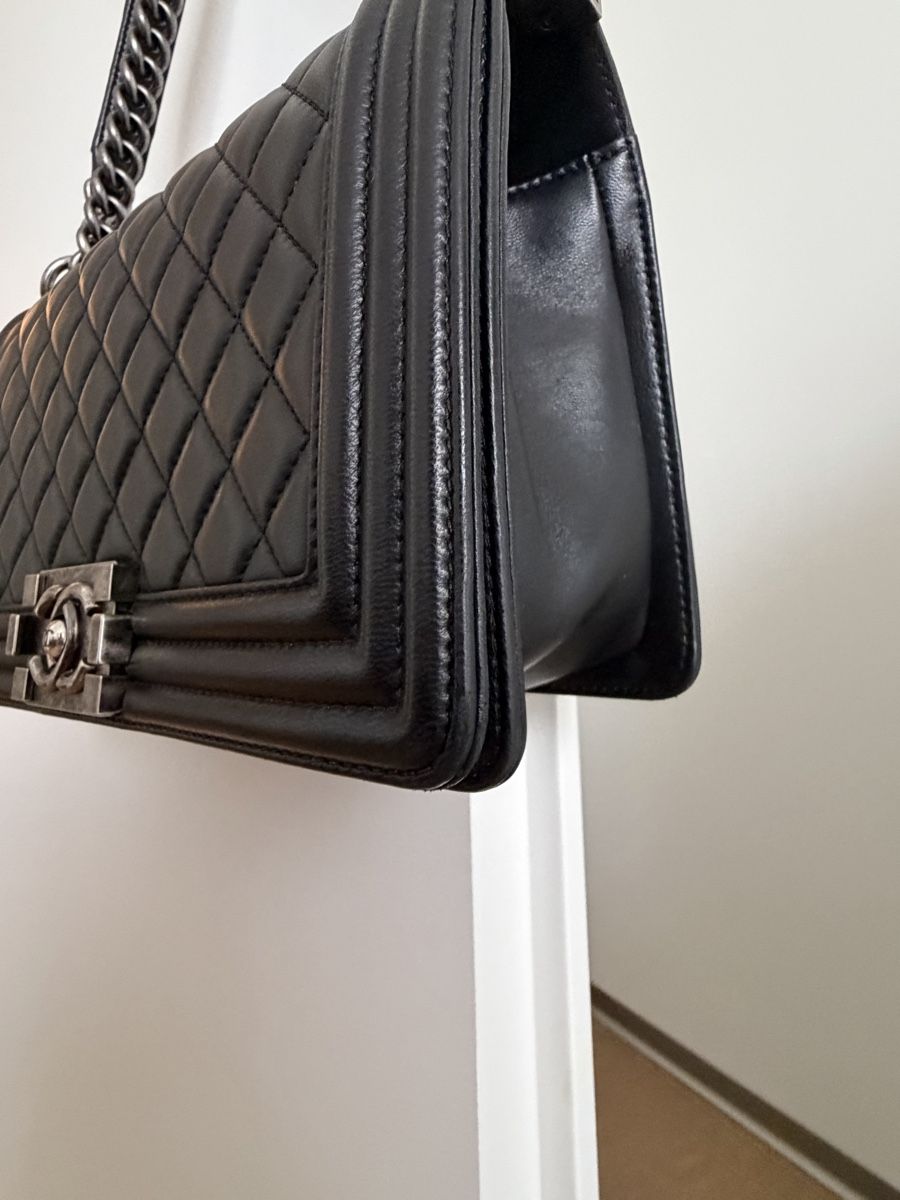 Taschen für Damen: Chanel Boy Old Medium – Gebraucht aus Münchenbuchsee von haebi12 3