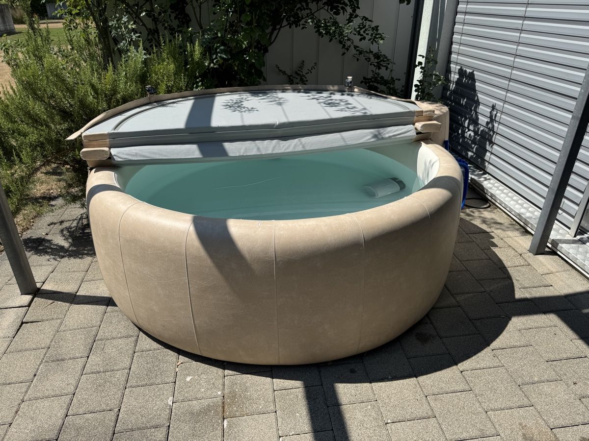 Softub Whirlpool: Softub Whirlpool Typ Ressort 200 cm – Gebraucht aus Ittigen von Dedo07 6