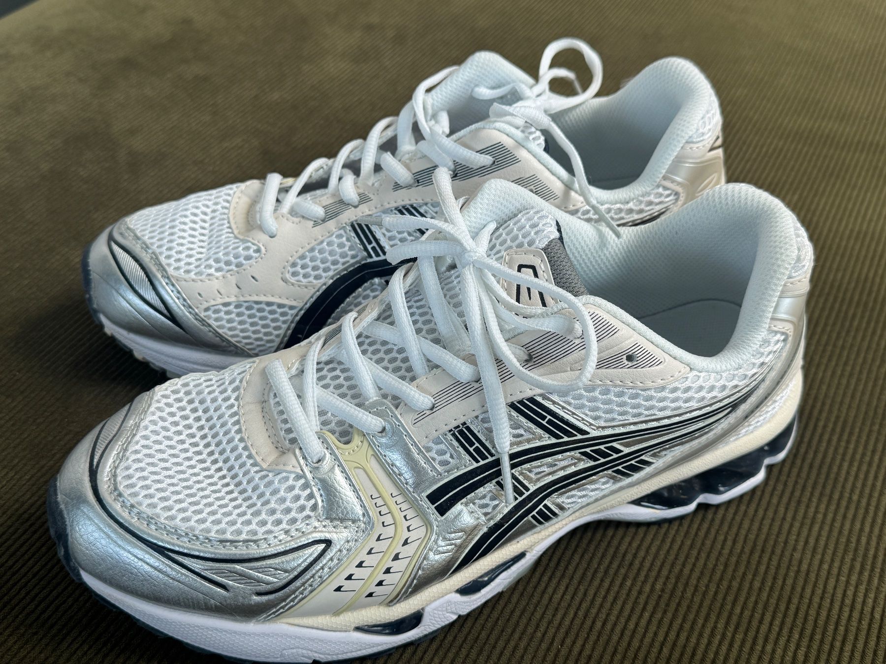 Scarpe da uomo: Sneaker Gel, Grösse 45 – Usato da Bern venduto da SMNSCHTZ