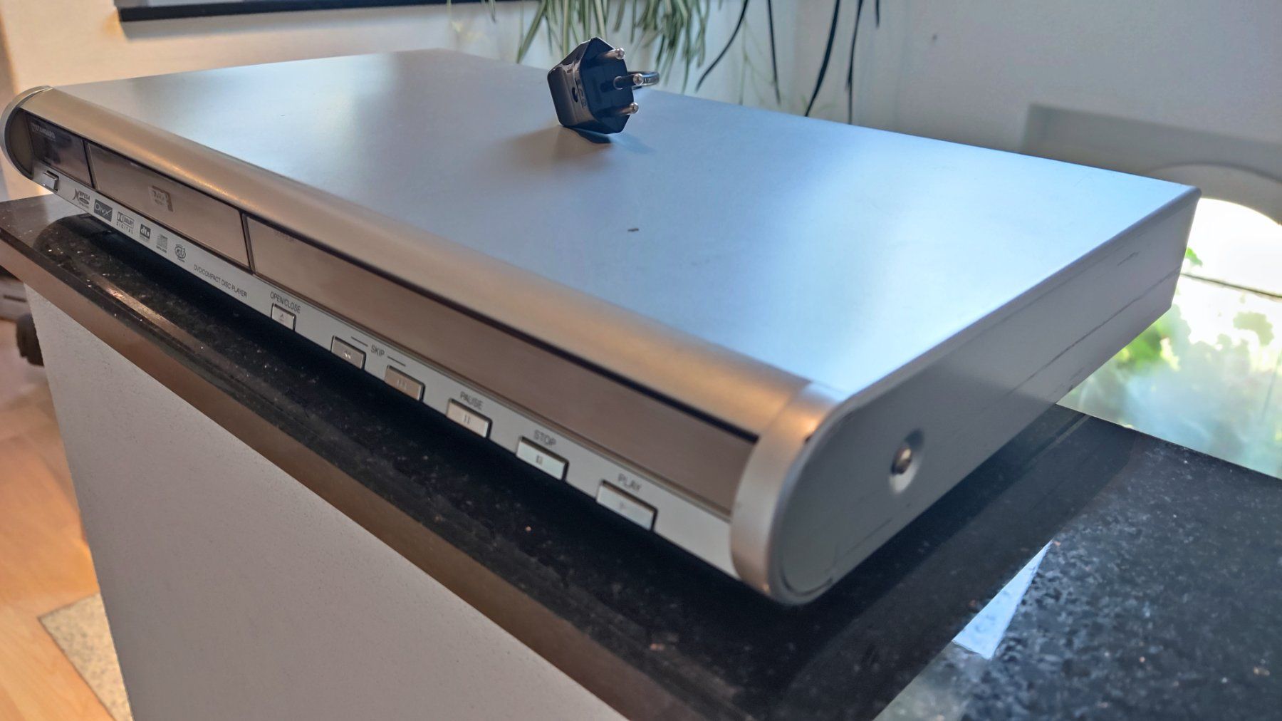 Tous les DVDs: STANDARD DVD-Player - Zuverlässige Unterhaltung – D'occasion à Schongau par Retro_Shop 3