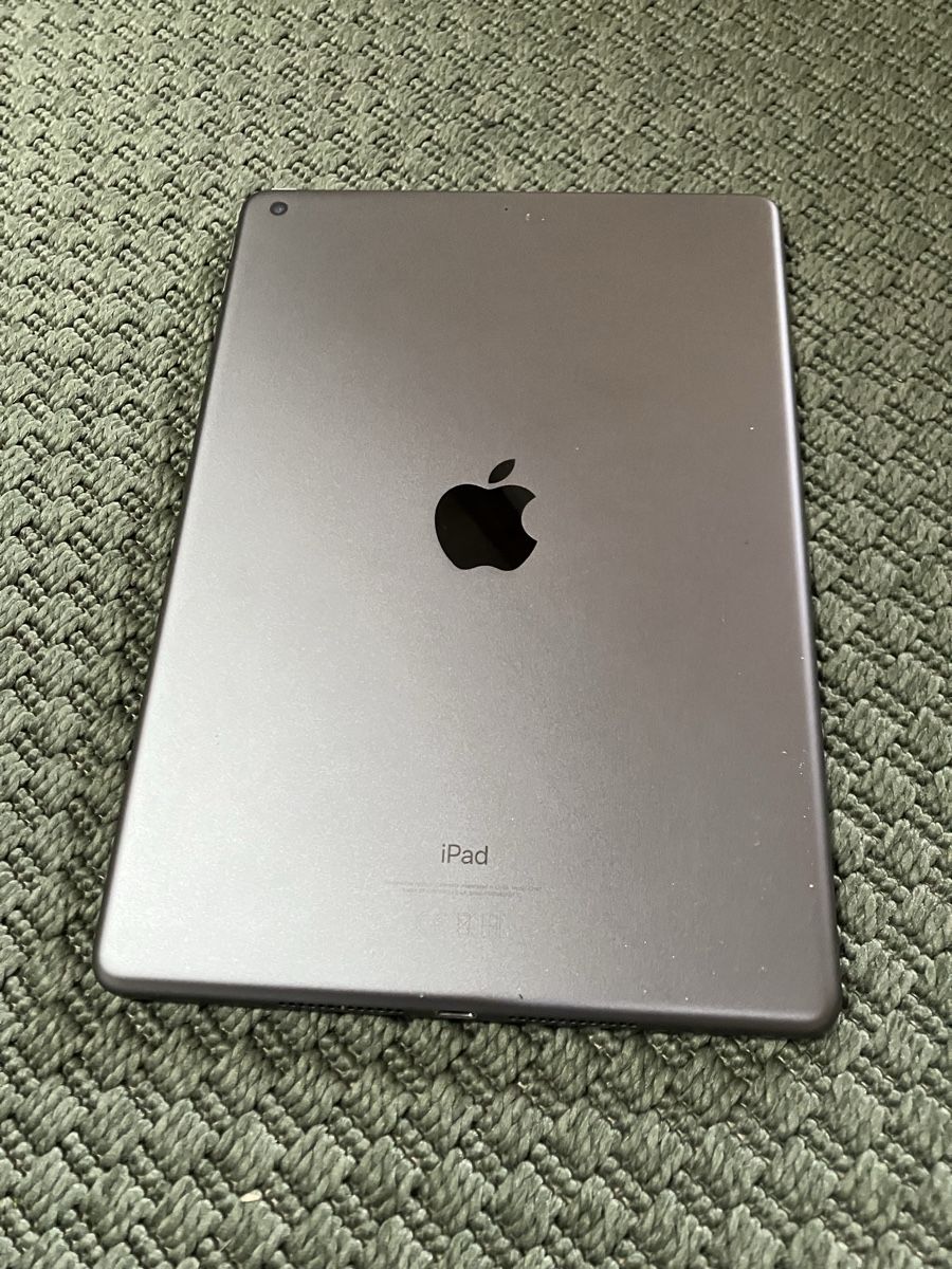 Apple Tablet PC: Apple iPad 7. Generation 128 GB gebraucht – Usato da Wetzikon ZH venduto da Supertschegger