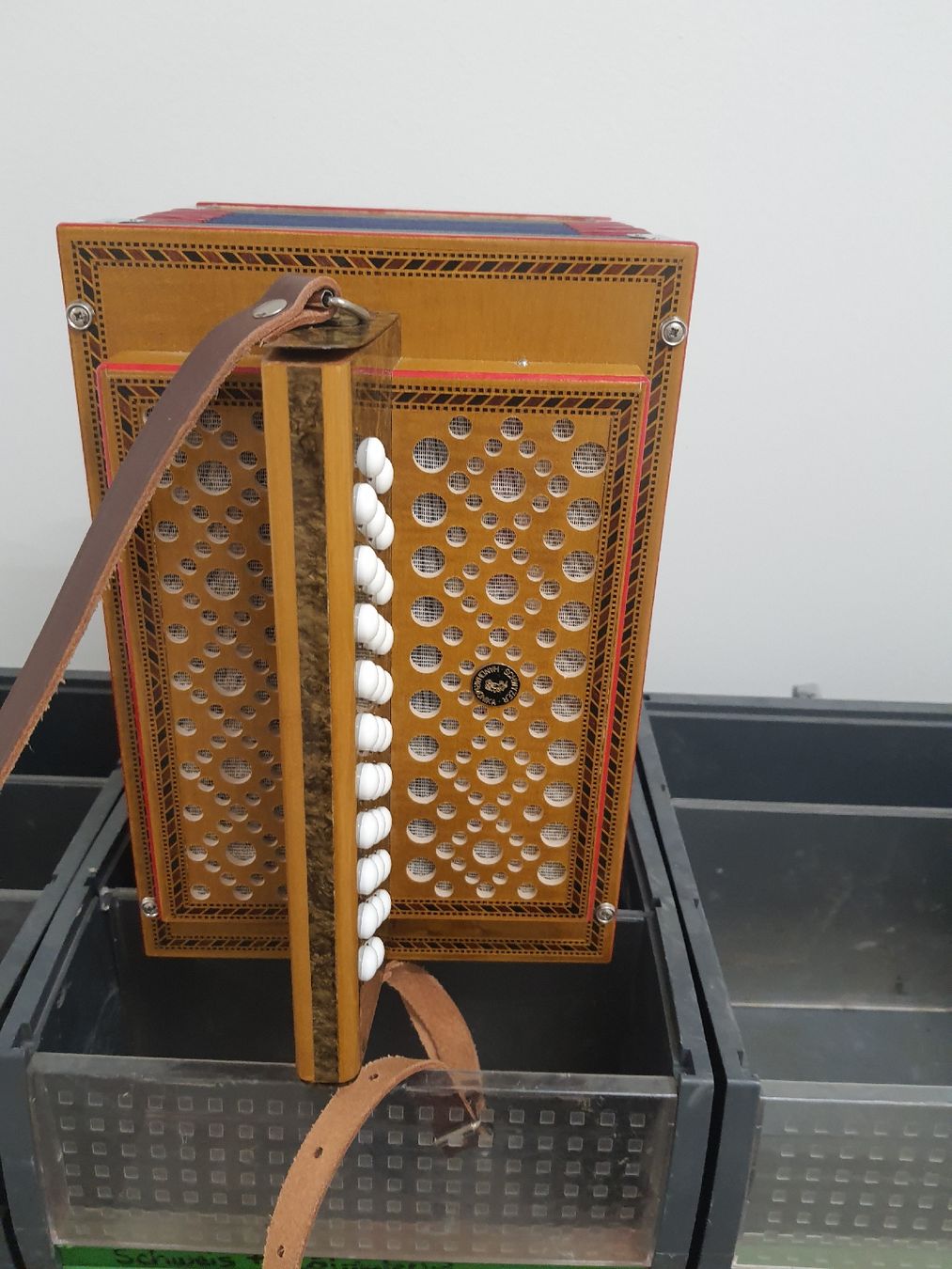 Strumenti musicali: gwerder orgeli B – Usato da Pont-de-la-Morge venduto da Mirabelle0 6