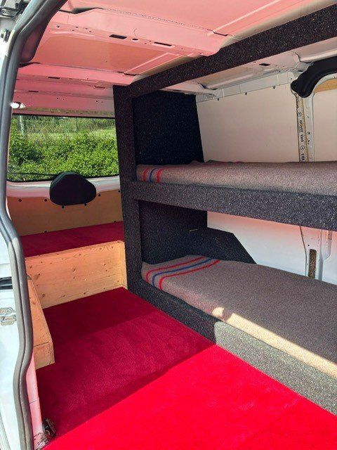 Ford Veicoli commerciali: Bus Ford Transit Custom – Usato da Hauterive NE venduto da sofia66 7