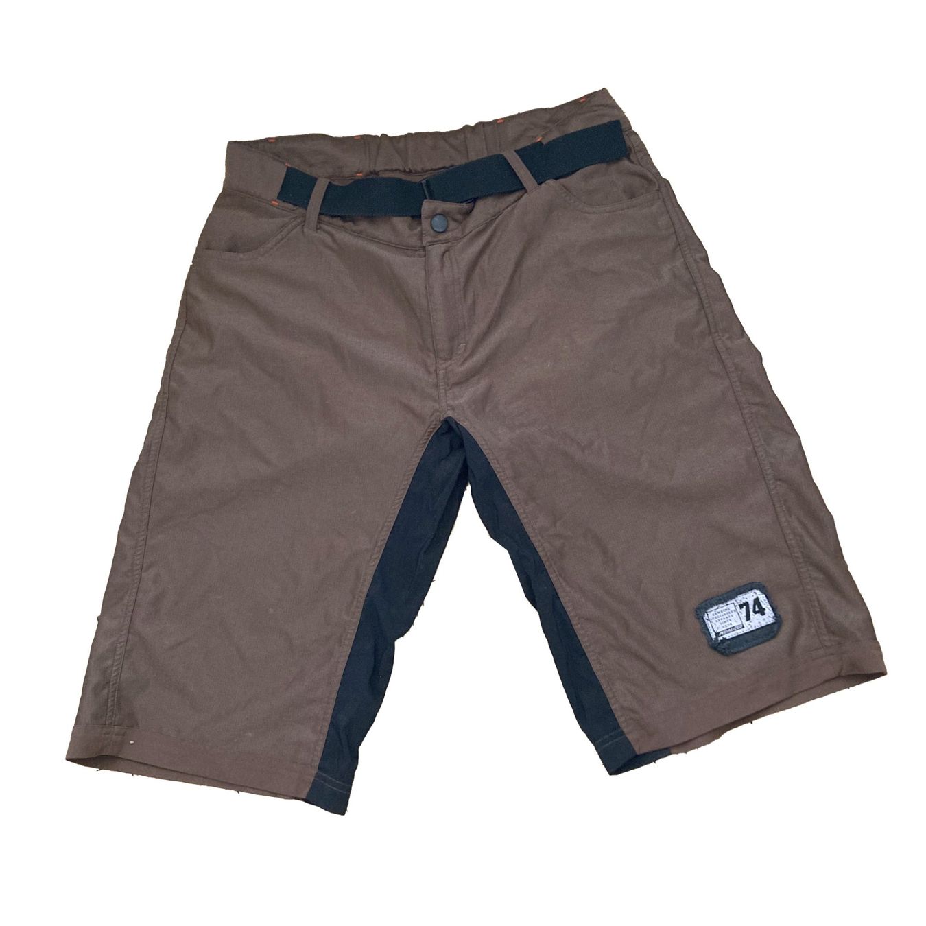 Pantaloni: brown shorts with nice stitching – Usato da Zürich venduto da deflipper 1
