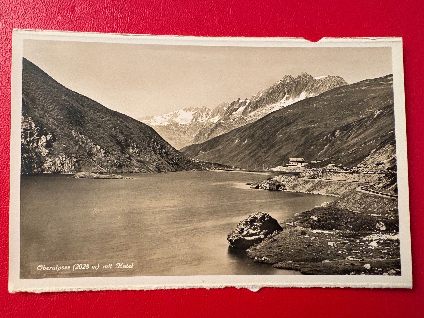 Cartoline postali: Oberalpsee mit Hotel – Usato da St-Légier-Chiésaz venduto da Theo006
