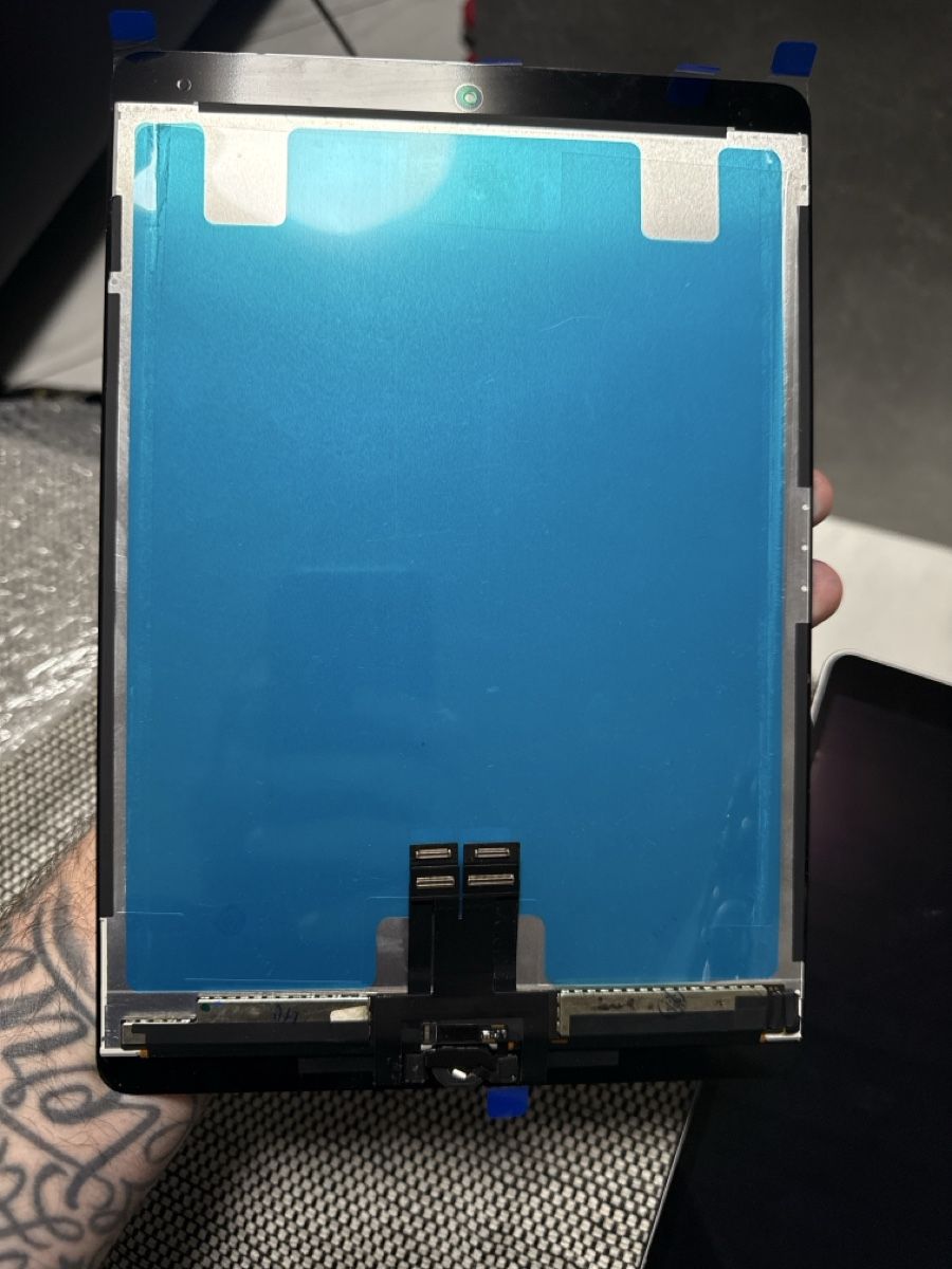 Tablettes PC: iPad A1701 – Défectueux à Payerne par Kikas 8
