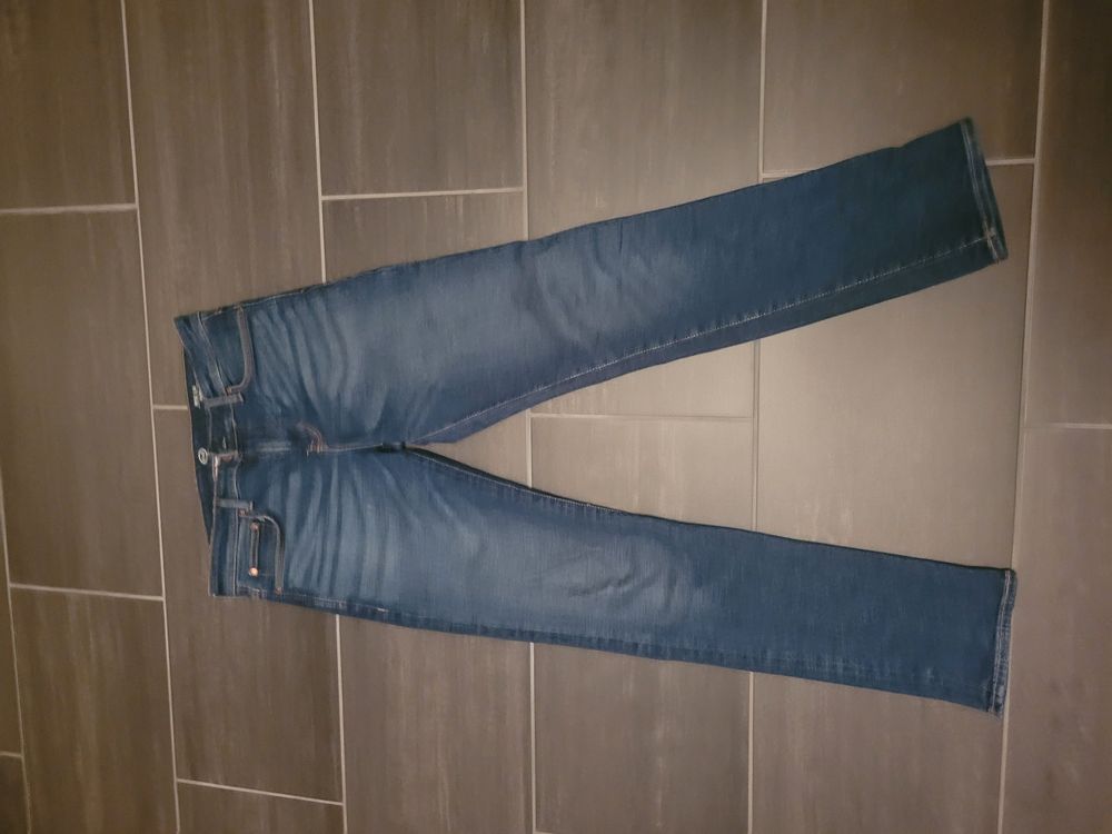 Jeans: Jeans, W32 L34 – Nuovo (secondo la descrizione) da Sins venduto da dsto