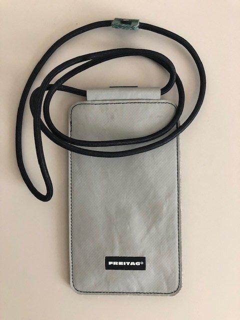 FREITAG F337 ROBIN MYPHONE NECK POUCH M | Kaufen auf Ricardo