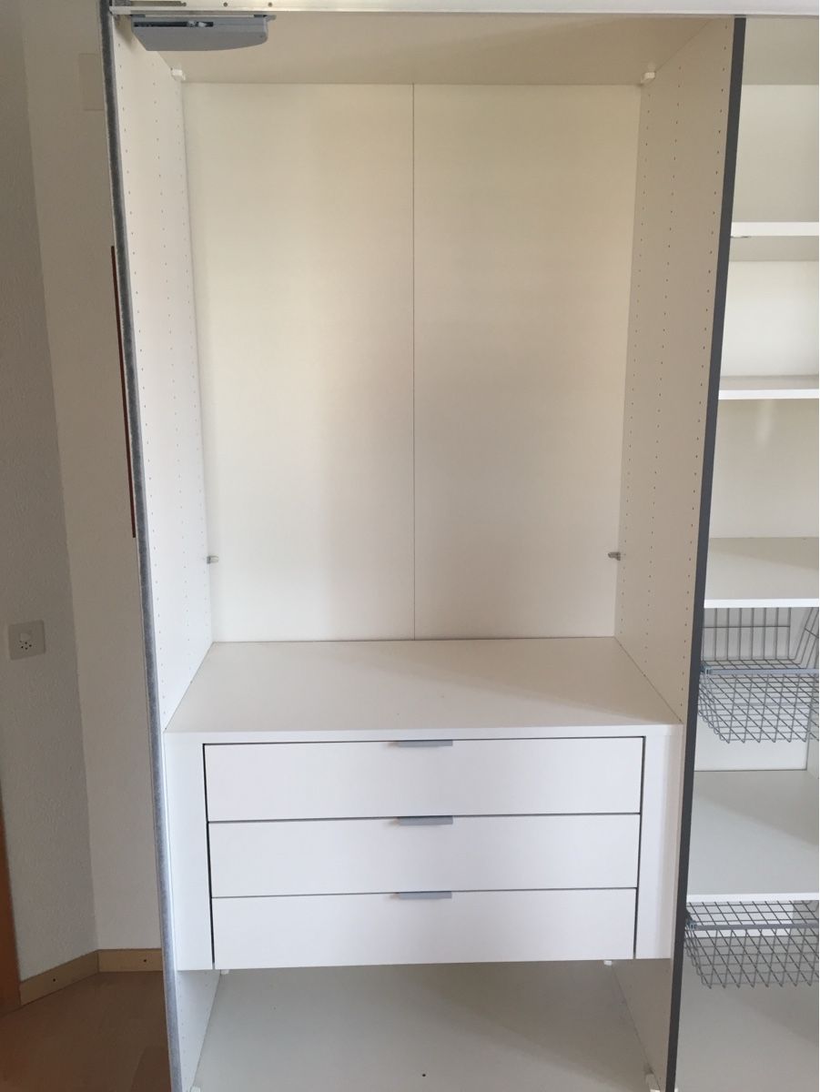 Schränke: Interio Kleiderschrank – Gebraucht aus Winterthur von CalvinW. 4