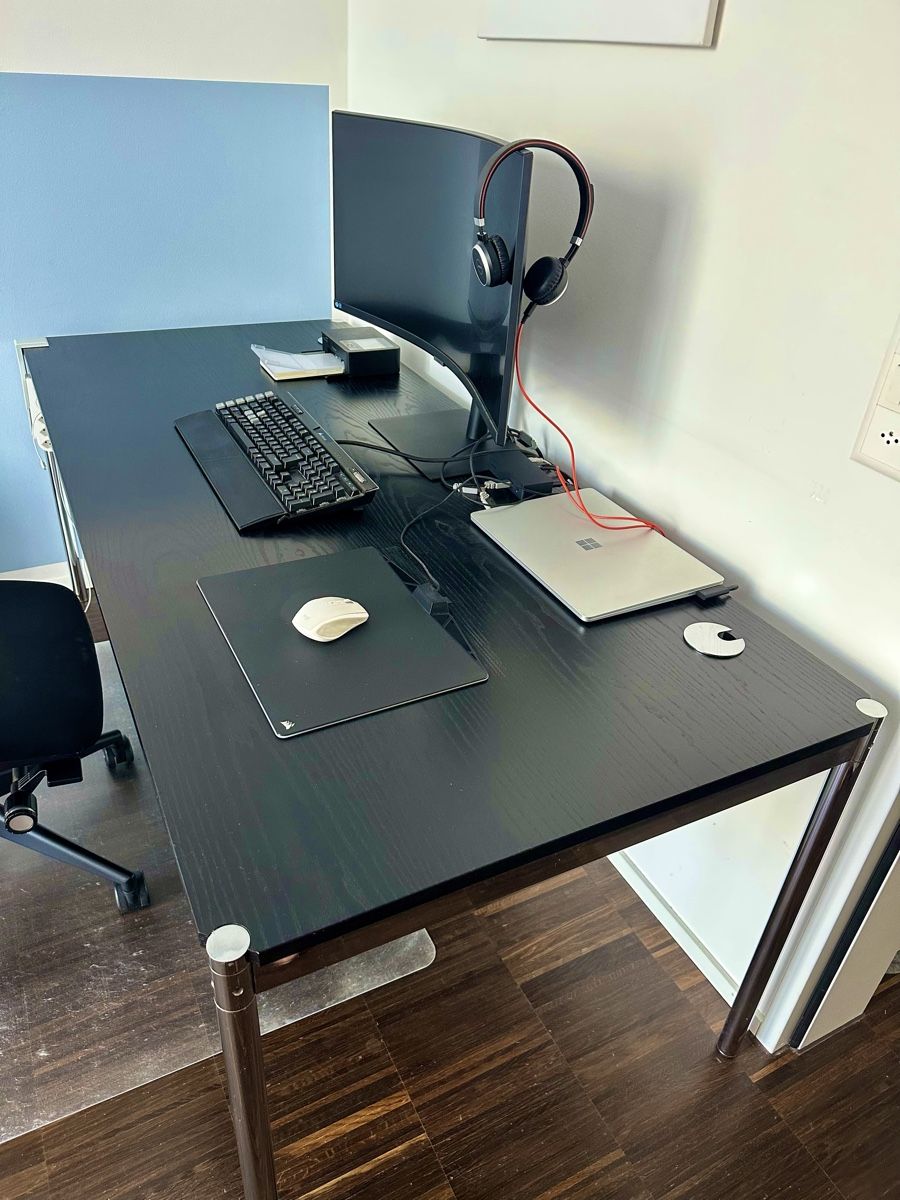 USM Schreibtische: USM HALLER Bürotisch – Gebraucht aus Bülach von G_o_k_i 1