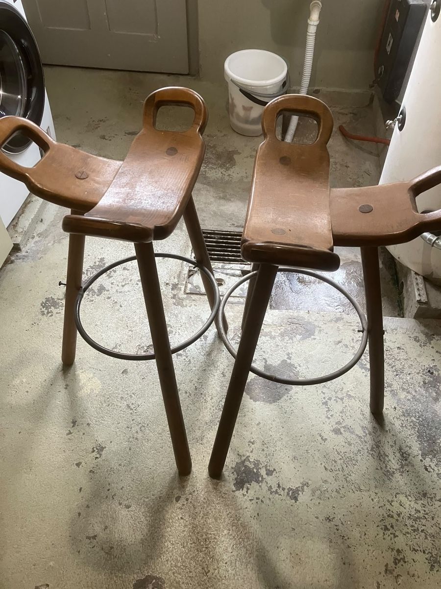 Tabourets: 2 antike Barhocker aus Holz – D'occasion à Lyss par cat_s26h