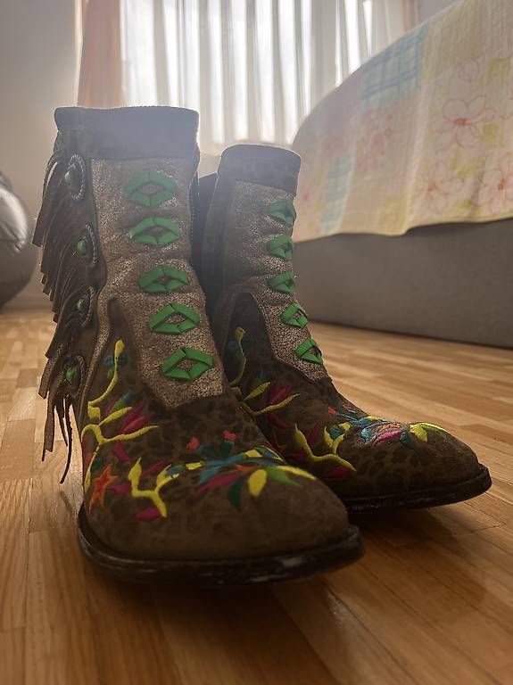 Mexicana Scarpe da donna: Chaussures Mexicaine – Usato da Fribourg venduto da Maya.p85