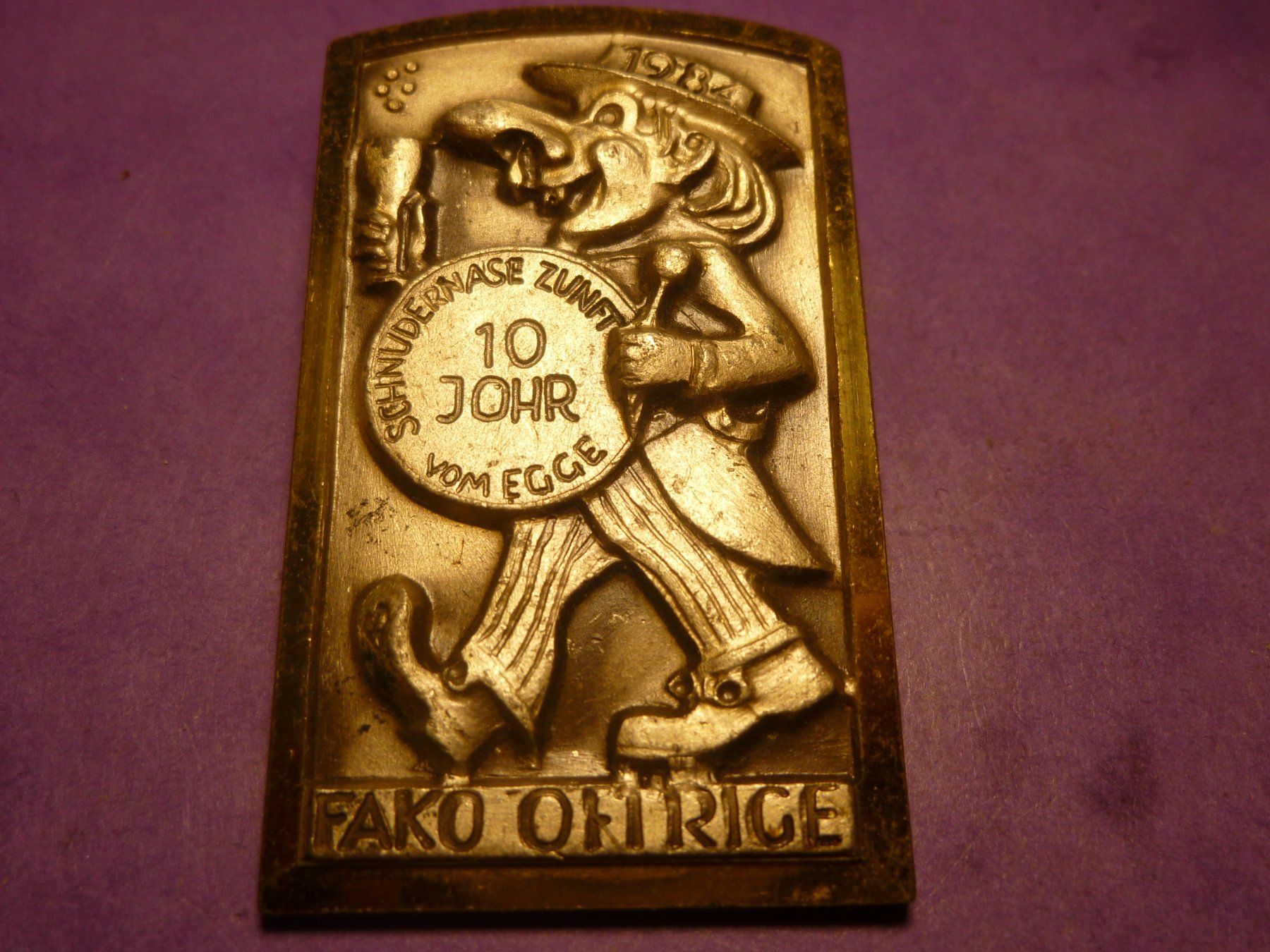 Placchette & Badge: OFTRINGEN 1984 GOLD – Usato da Ried (Muotathal) venduto da Mandarin02