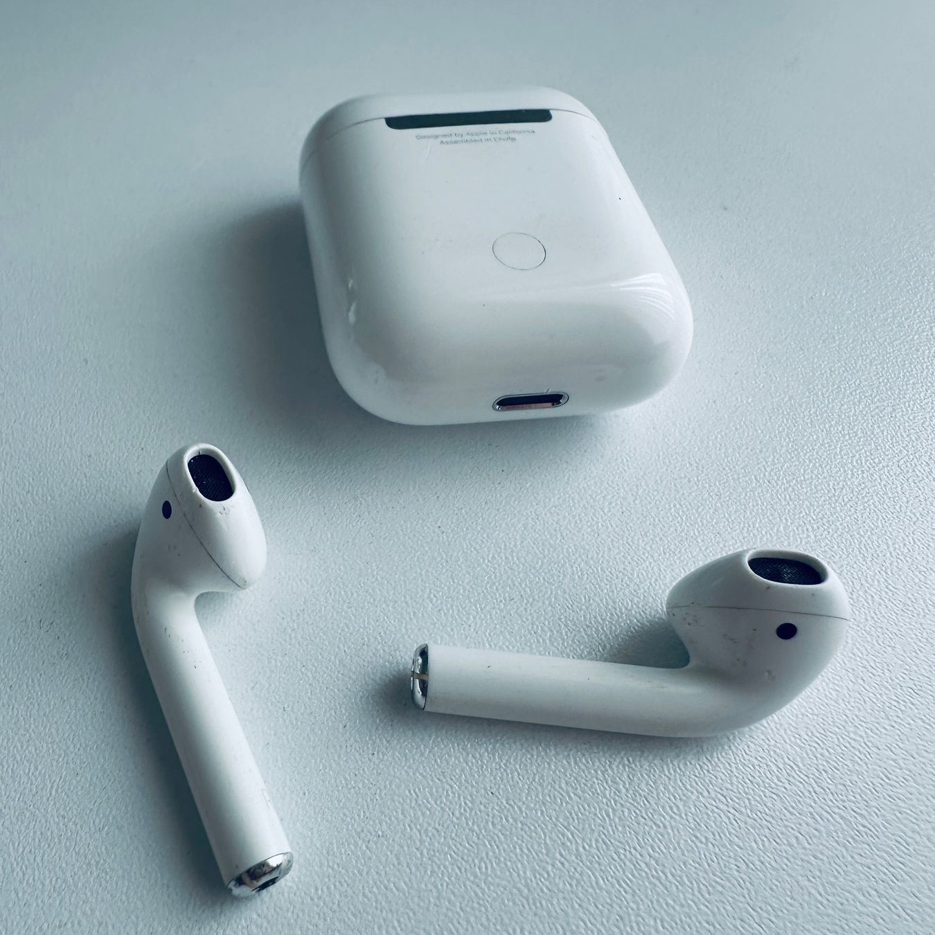 Apple Cuffie: Original Apple AirPods 2 Kopfhörer Wireless Lightning Kabel – Usato da Basel venduto da MY.AIRPODS.SHOP 6