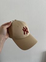 Cappello beige NY, come nuovo!