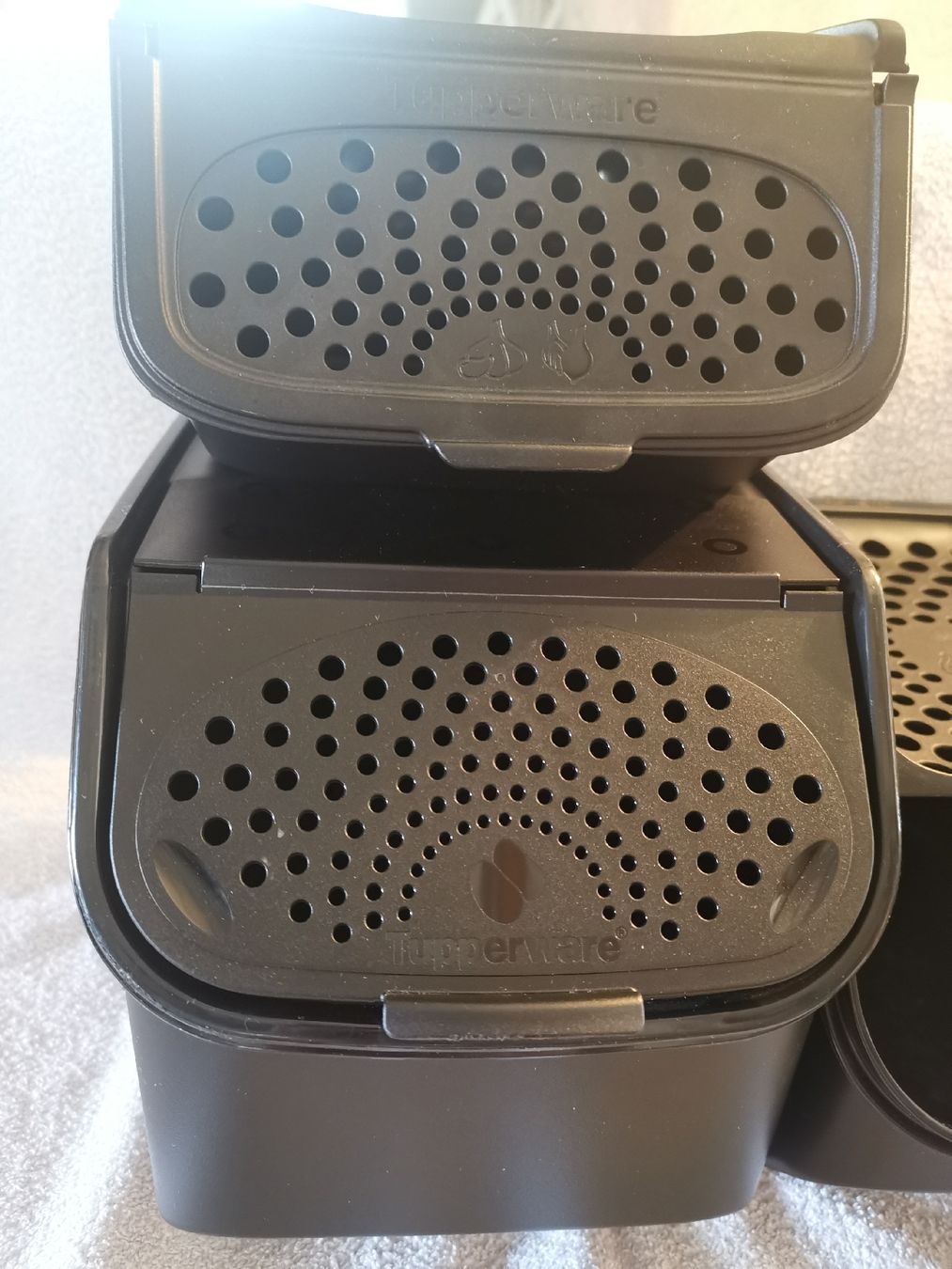 Tupperware Behälter & Ähnliches: Tupperware Smart Frischhaltebehälter 3er Set schwarz  – Gebraucht aus Stans von Findus7318 1