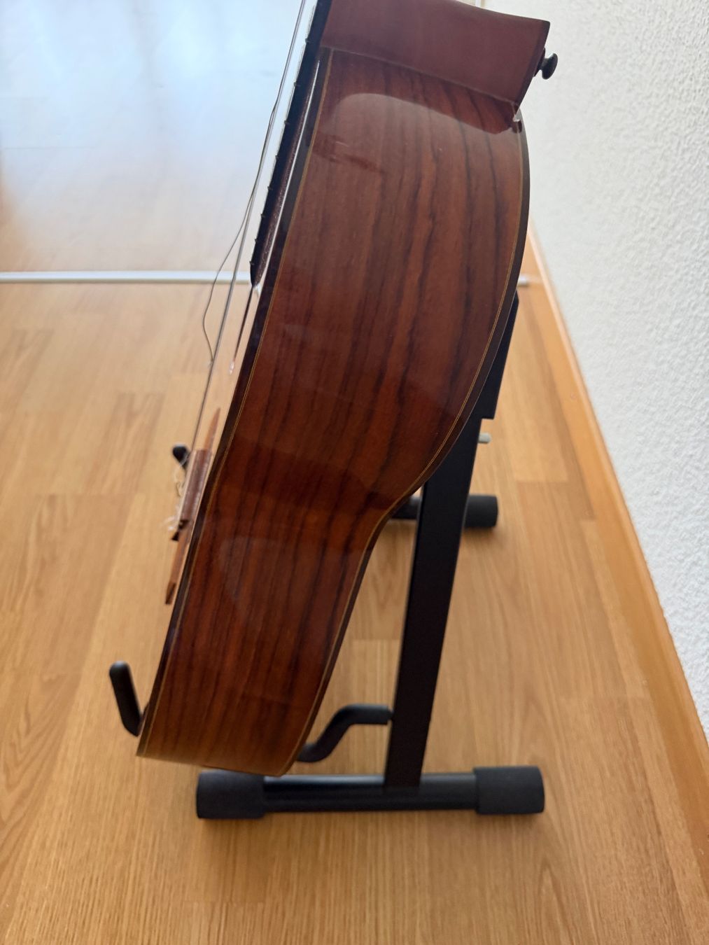 Strumenti musicali: Gitarre Vimus – Difettoso da Meilen venduto da Captain.M 1