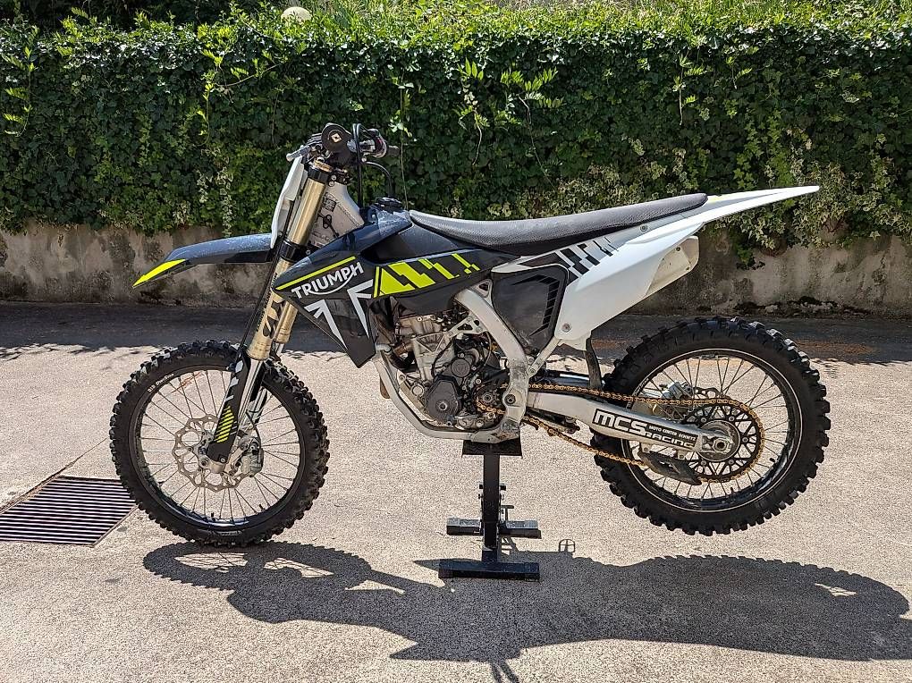 Enduro: Triumph TF250-X Cambio aggiornato – Gebraucht aus Poschiavo von man_86pf