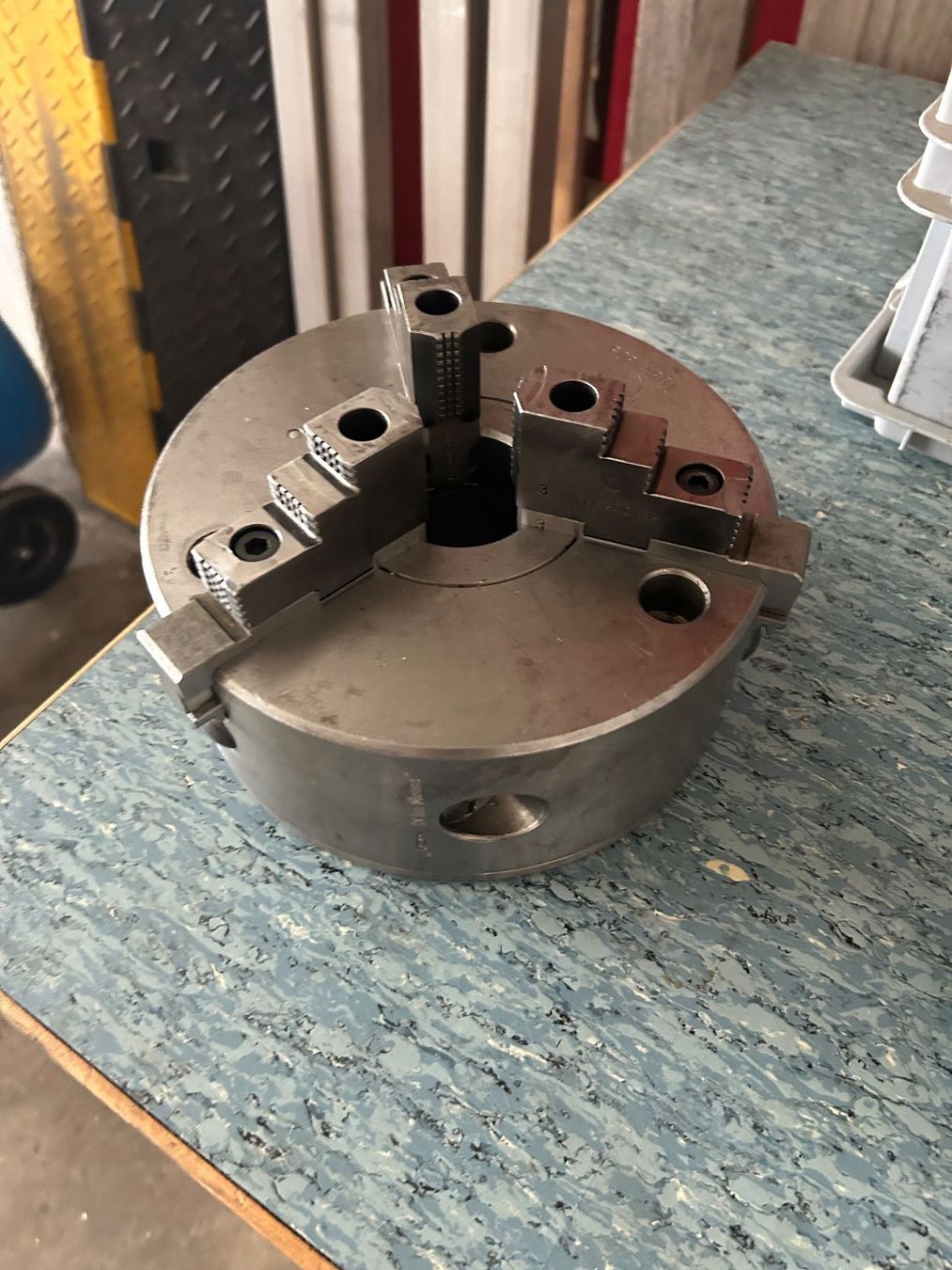 Tous les outils: 3-Backenfutter – D'occasion à Frenkendorf par SF-Swiss 1