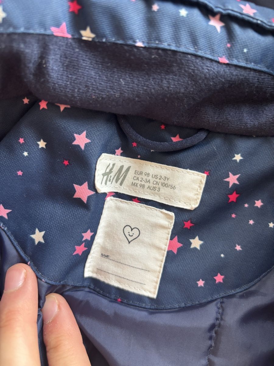 H&M Completi: Kinder Skianzug Grösse 98 – Usato da Grosswangen venduto da Sunnyday35 1