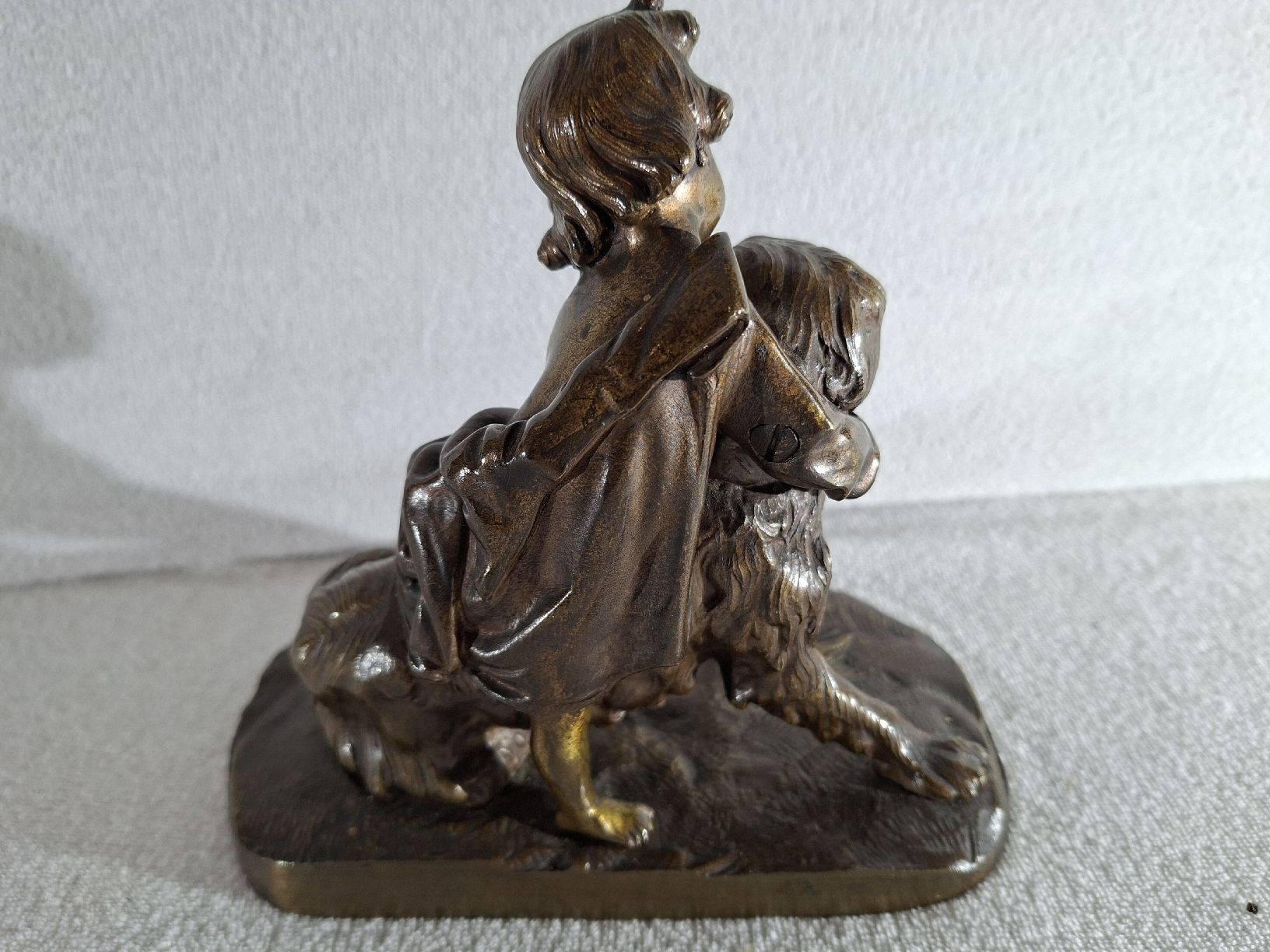 Sculture & Statue: Bronze Antik, Mädchen mit Hund – Usato da Grindelwald venduto da carro5 2