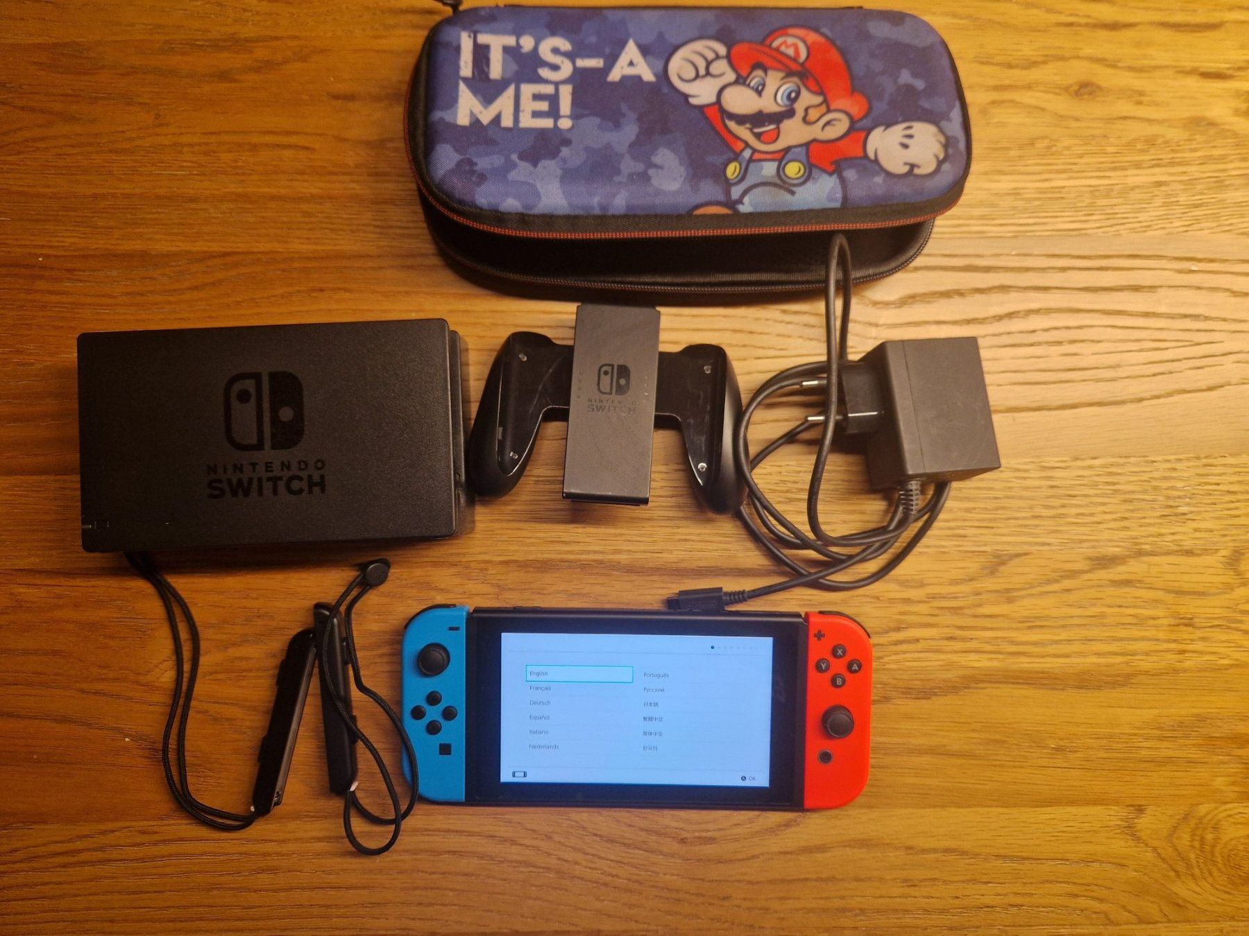 Nintendo Konsolen: Nintendo Switch mit Zubehör – Gebraucht aus Uetikon am See von ahamori