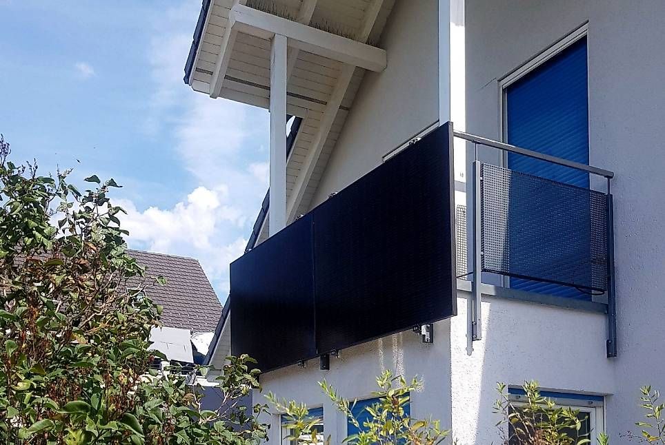 Dispositivi a energia solare: Balkonkraftwerk Solar UNO – Usato da Bern venduto da ade_5c66 2