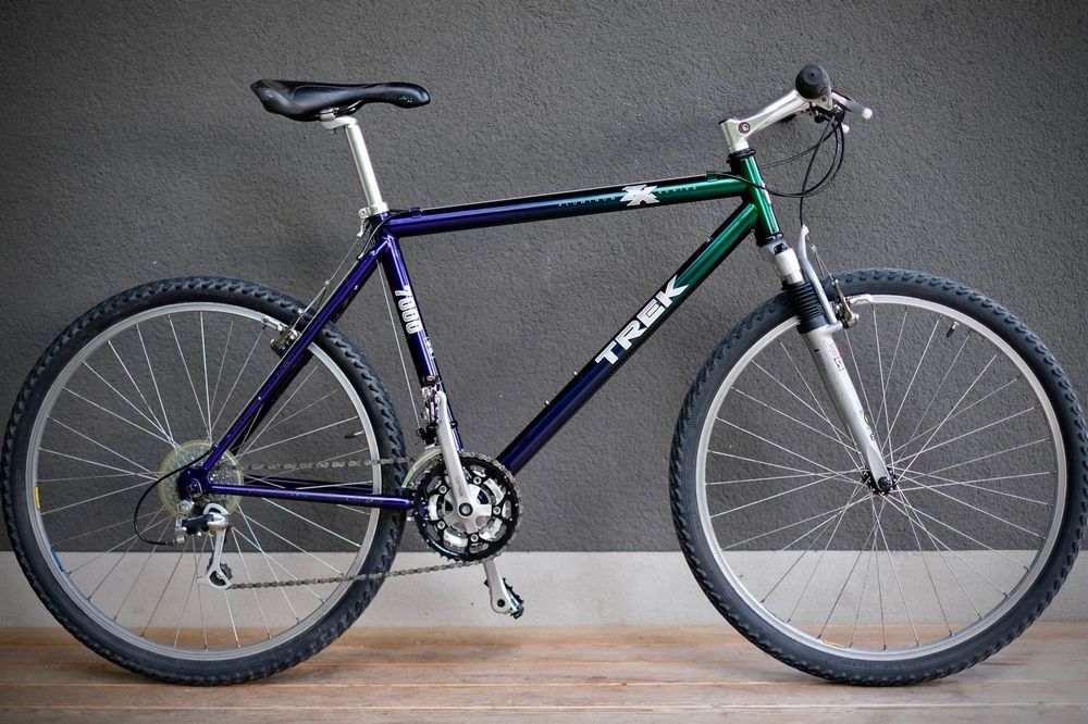 Trek 7000 deals mountain bike