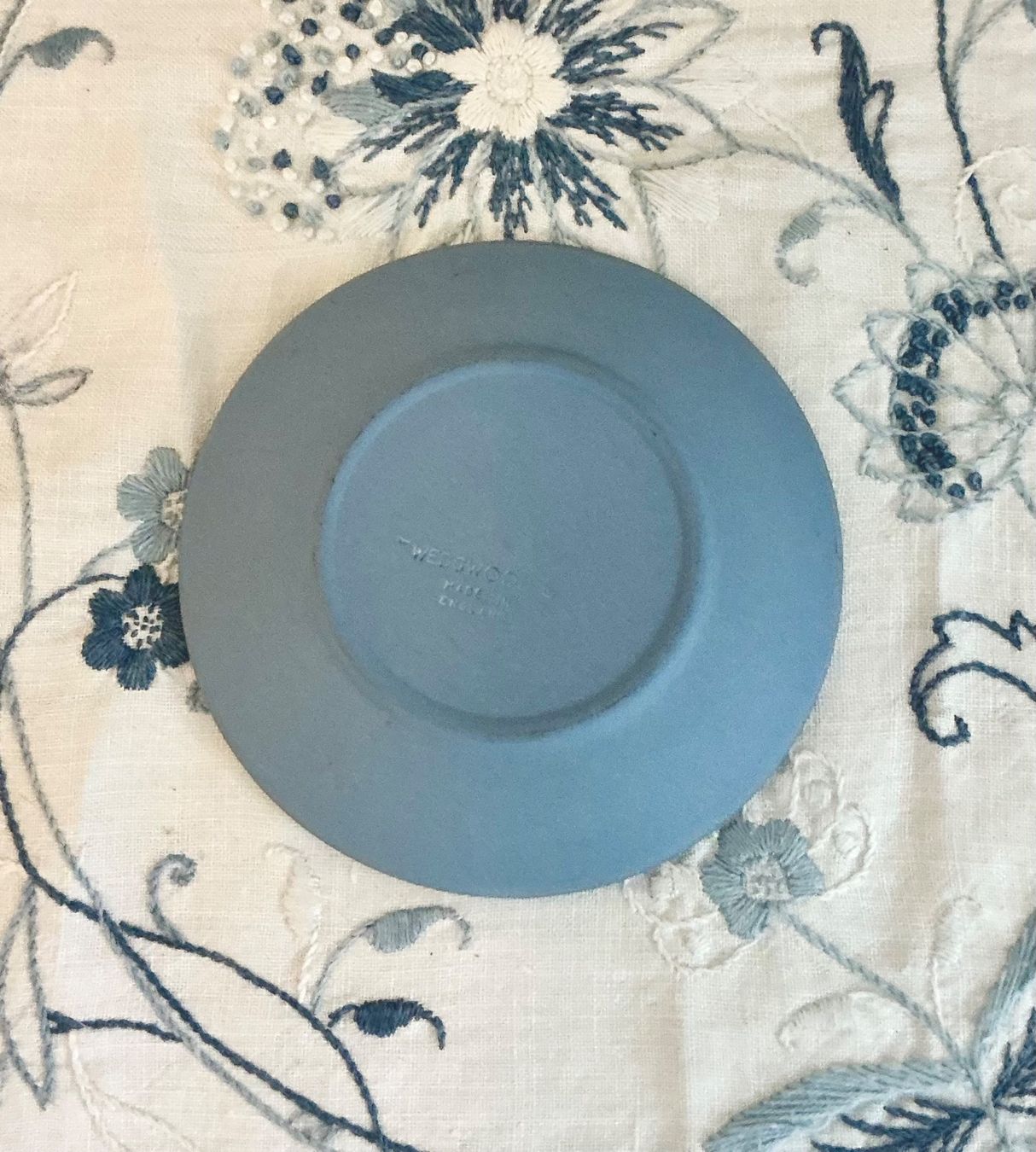 Teller: ALTES WEDGWOOD TELLERCHEN – Gebraucht aus Zell LU von Silvermemory 3
