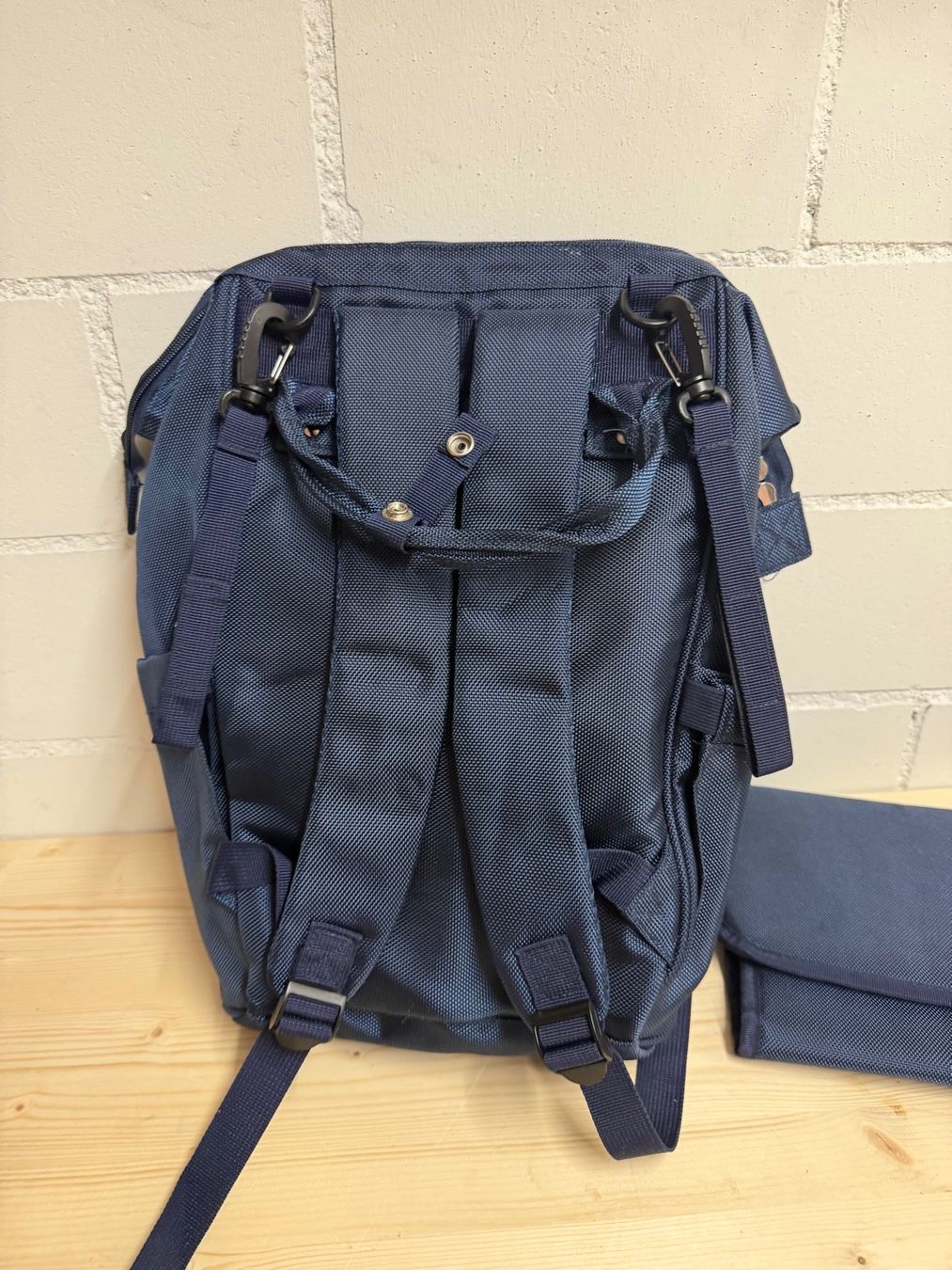 Rucksäcke: Rucksack inkl. Wickelunterlage – Neu (gemäss Beschreibung) aus Root von Jo.Di 2