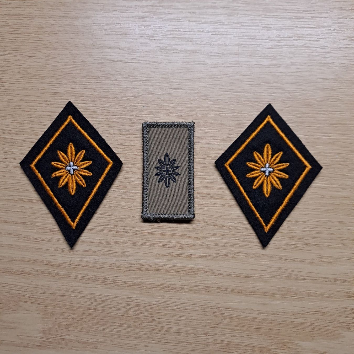 Schweizer Armee Placchette & Badge: Abzeichen Generalstabsoffiziere – Nuovo (secondo la descrizione) da Gipf-Oberfrick venduto da Mig_29