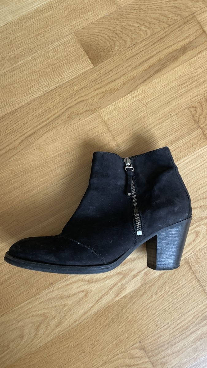 Scarpe da donna: Schwarze Stiefeletten, Grösse 42 – Usato da Zürich venduto da anrech 1
