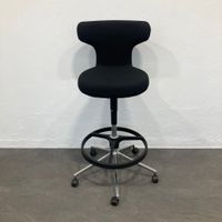 Vitra Pivot High Stool
