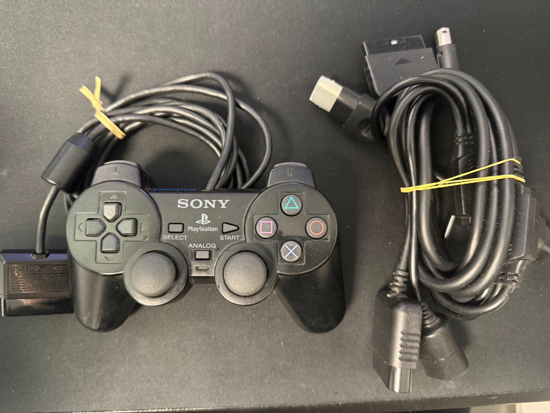 Sony Controller: Manette Sony PS2 + Rallonge - Dualshock 2 – Usato da Pont-de-la-Morge venduto da Darfal