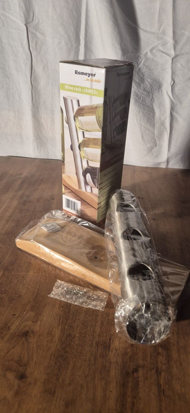Altro in Decorazioni & Accessori: Tisch-Weinregal – Usato da Volketswil venduto da Crystallize