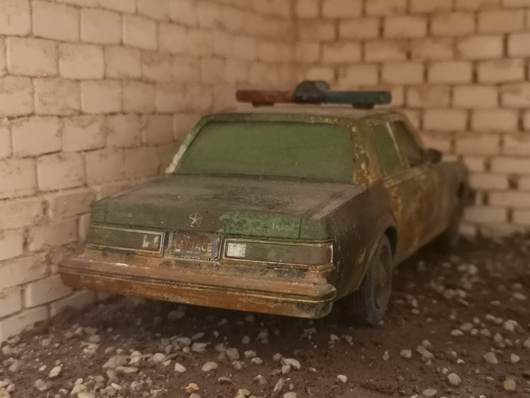 Modellbausätze & Standmodelle: 1:24 Dodge Sheriff '86 - Scheunenfund – Gebraucht aus Niederbipp von kevintifu20 1